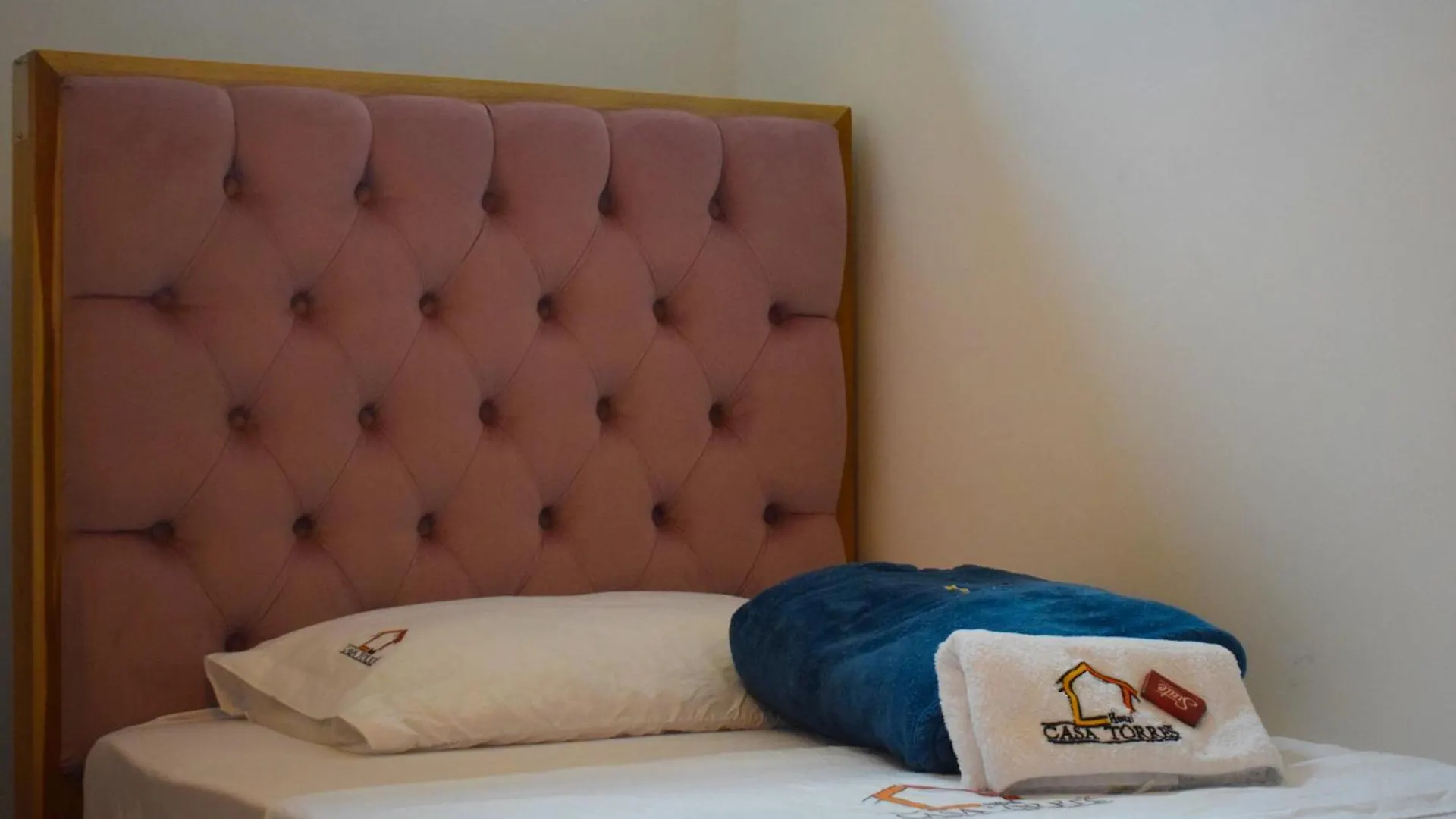 Hostal Casa Torres Centro Historico - Adults Only Cartagena Hostel